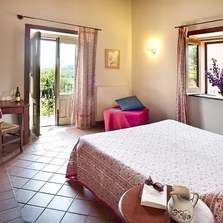 Tenuta San Michele Farm stay Santa Venerina